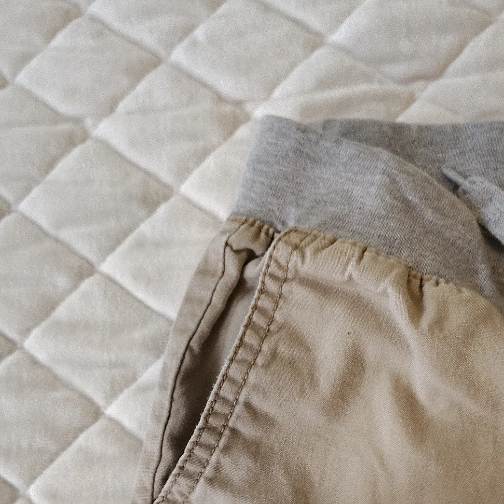 Old Navy ,Kids Tan Casual Pants Relaxed Fit,Size6-7